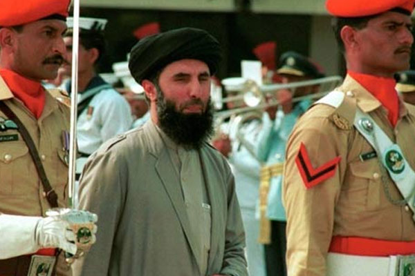 Afgan lider Hikmetyar komada iddiası