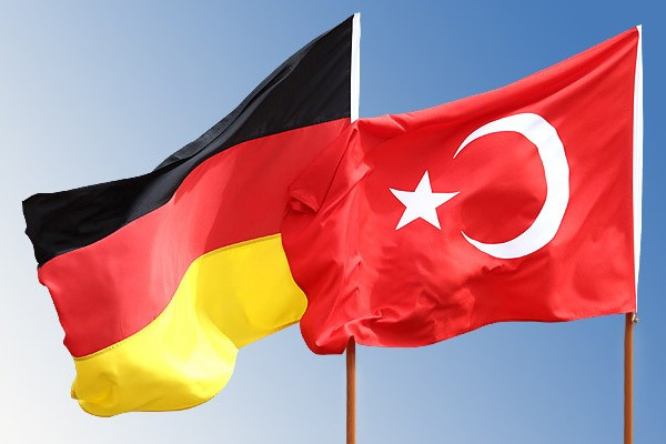Almanya vatandaşlarını Türkiye konusunda uyardı