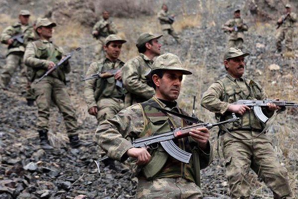 Diyarbakır'da 1 korucu şehit oldu