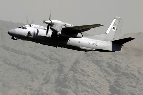 Talinban Afganistan'da askeri uçak düşürdü