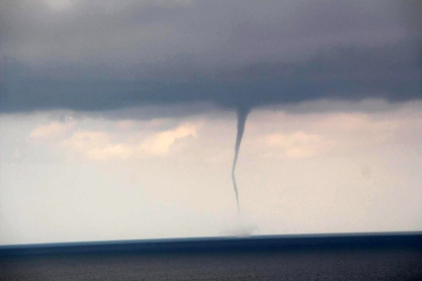 Alanya’da korkutan hortum