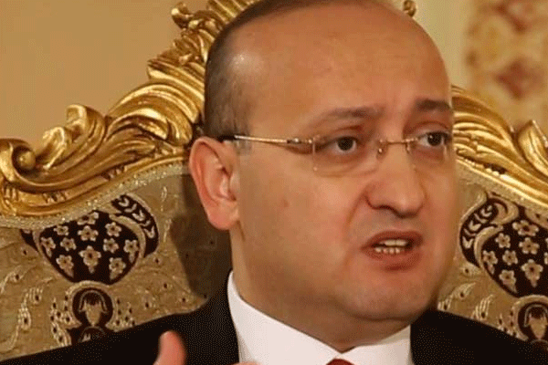 Yalçın Akdoğan'dan 'istifa' çağrısı!