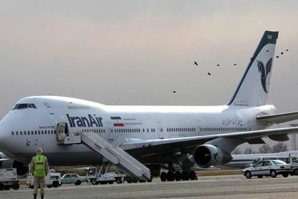İran yolcu uçağında panik
