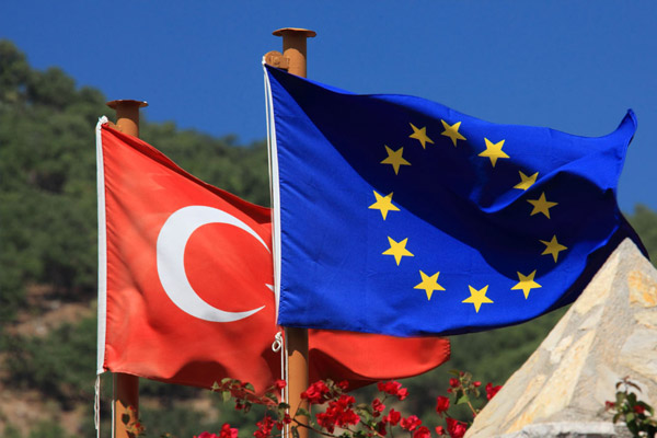 Brüksel'de Türkiye'yi ikna zirvesi