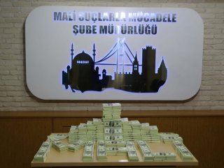 2 milyon değerinde sahte dolar yakalandı
