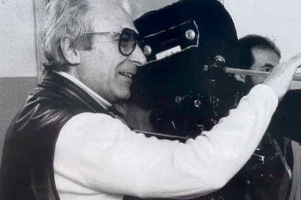 Memduh Ün hayatını kaybetti