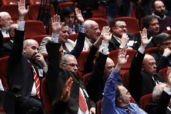 Galatasaray'da genel kurul olağanüsü toplanacak