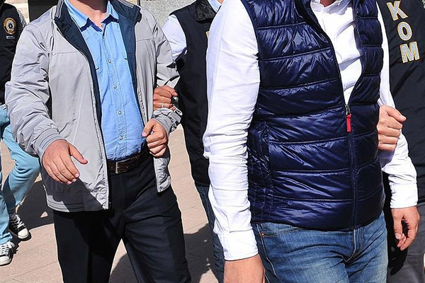 'Paralel Yapı' operasyonunda 2 tutuklama