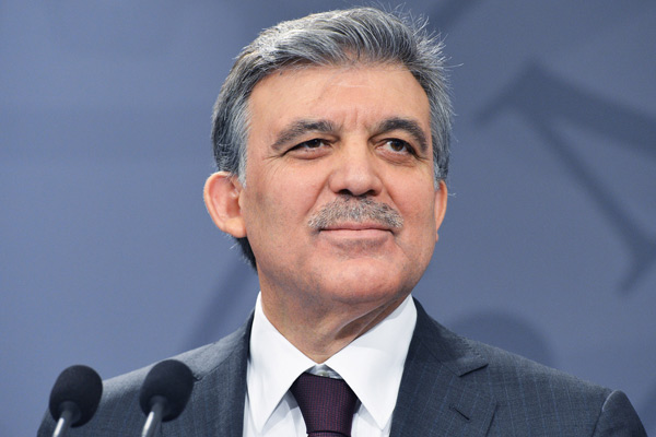 Abdullah Gül eleştirilere tepki gösterdi