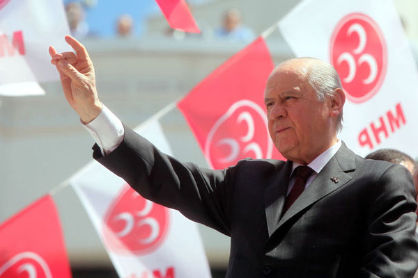 Bahçeli Yenikapı'da MHP'lilerle buluştu