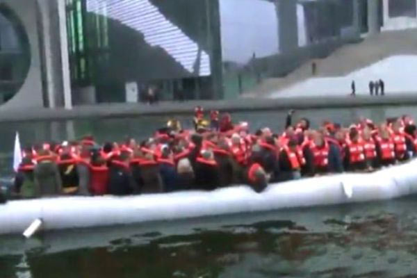 Göçmenleri anlamak için garip yöntem