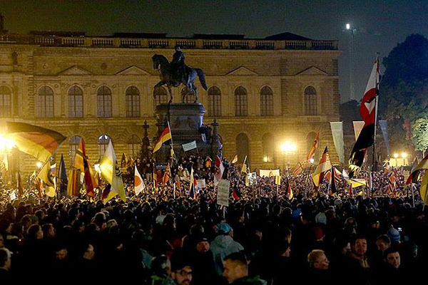 Avrupa'da, İslam ve göçmen karşıtı gösteri