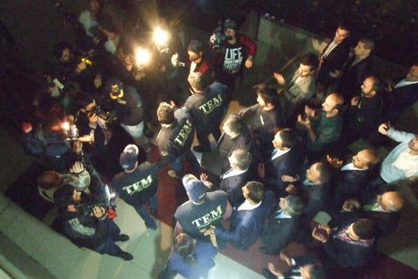 Baro Başkanı Tahir Elçi gözaltına alındı