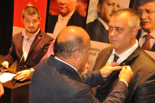 150 kişi MHP'den AK Parti'ye geçti