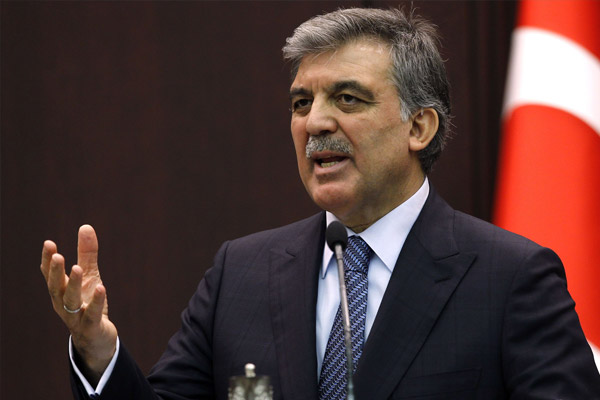 Gül'den Taraf'ın manşetine yalanlama