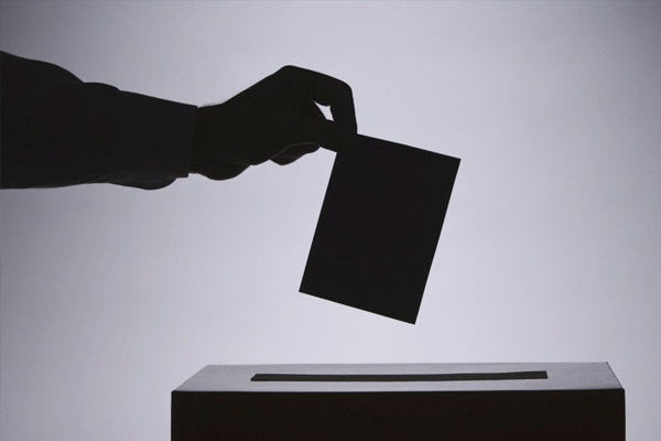 Başbakan'ın masasındaki son anket