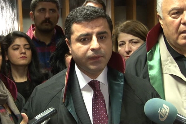Demirtaş: Kendimi ihbar ediyorum