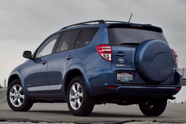 Toyota araçları geri çağırıyor