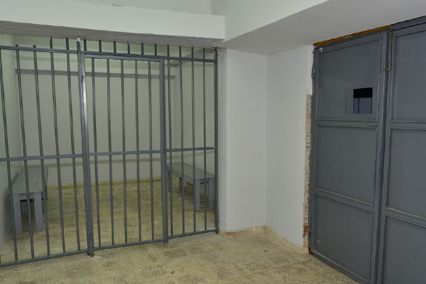 iki ay nezarette unutuldu