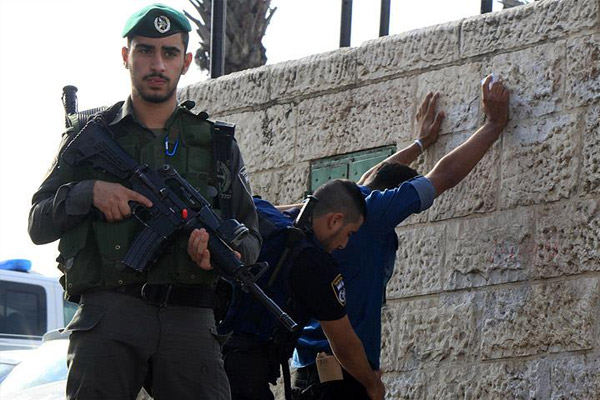 70 Filistinli daha gözaltına alındı