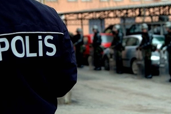 Hakkari'de 3 şüpheli yakalandı