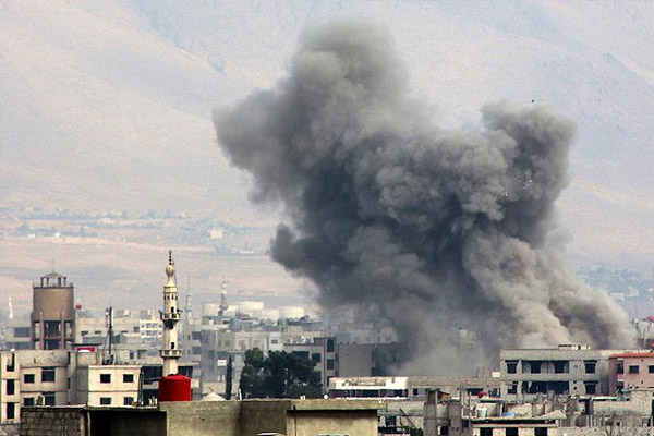 Esed'in saldırılarında 15 sivil öldü