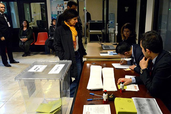 İtalya’daki Türkler sandığa gitti