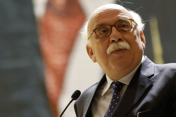 Bakan Avcı: Birilerinin Arapça alerjisi var