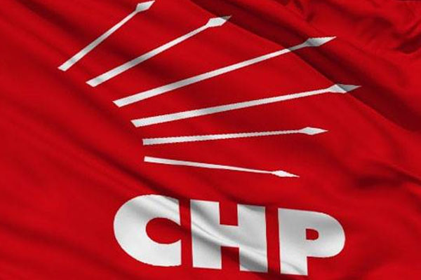 Eski başkan CHP'ye geçti