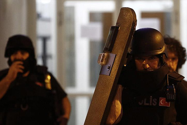 Eylem hazırlığındaki 4 kişi için alarm