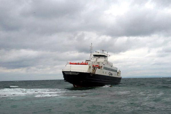 Çanakkale'de feribot seferlerine iptal