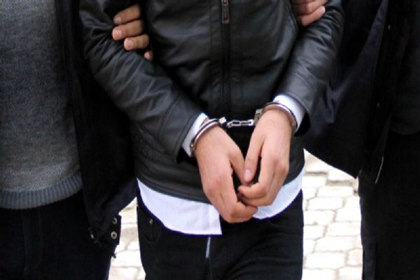 İzmir'de 218 gözaltına alındı