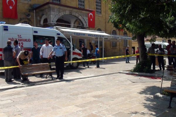Çorum'da abdest alan kayınbiraderini tabancayla vurdu