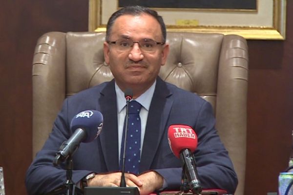 Başbakan Yardımcısı Bekir Bozdağ'dan millet vurgusu