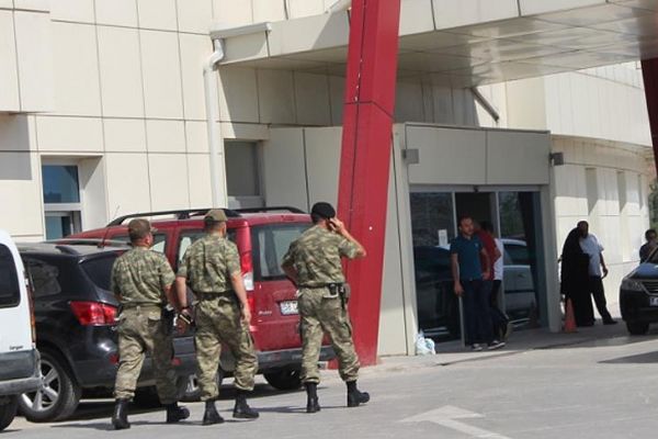 Sivas'ta askerlerin zehirlenme şüphesiyle ilgili 3 müfettiş görevlendirildi