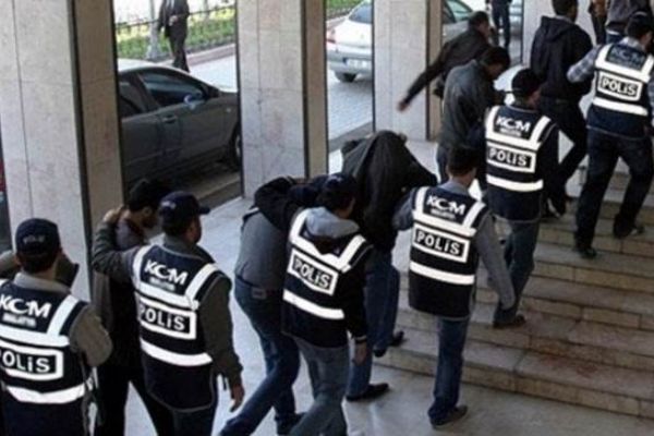 Ankara merkezli 6 ilde FETÖ operasyonu