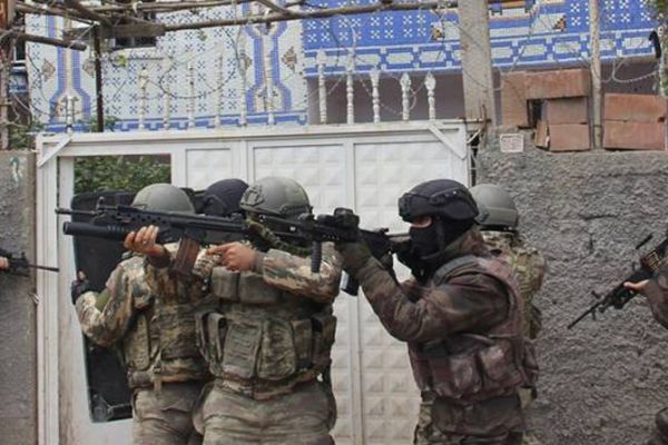 Şırnak'ta terör operasyonu: 30 kişi gözaltına alındı