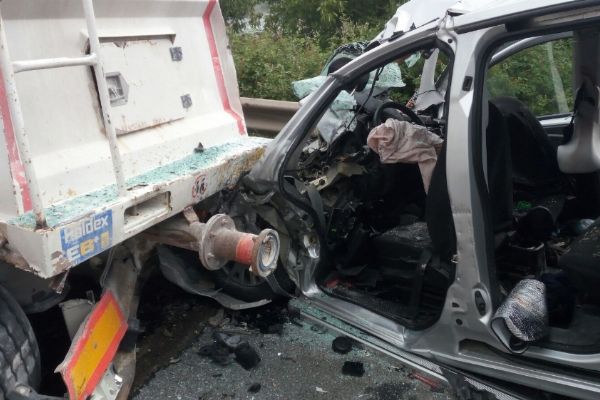 Kocaeli'de korkunç kaza: 4 ölü