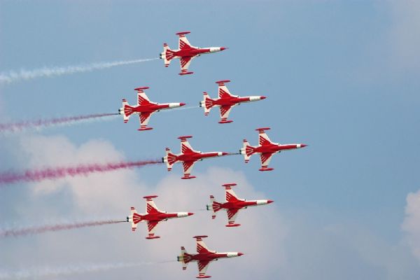 Türk Yıldızları 17 yıl aradan sonra tekrar gösteri yapacaklar