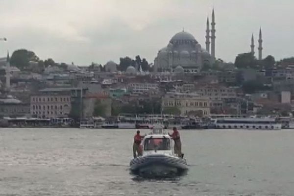 Haliç'ten çocuk cesedi bulundu