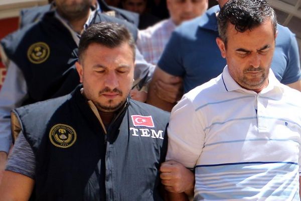 Darbeci komutandan 'garip örnekli' savunma