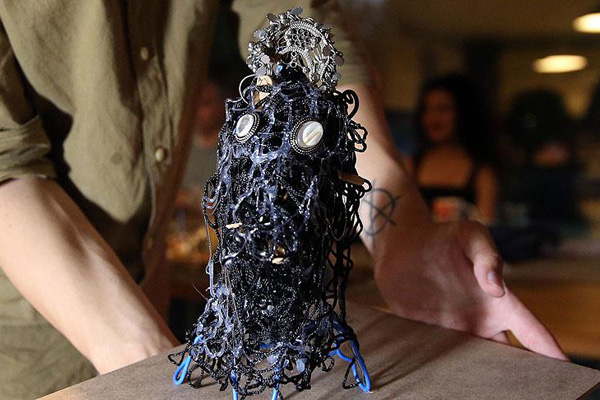 Çöpten sanat yapıyorlar