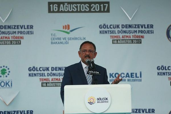 Bakan Özhaseki: '15 yılda 7,5 milyon konutu dönüştüreceğiz'