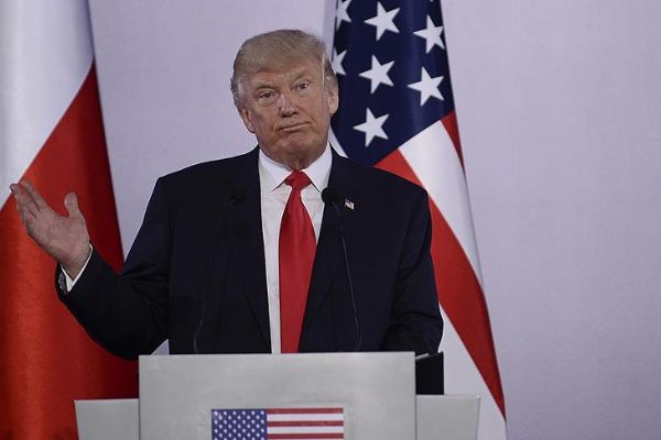 Trump Danışmanlar konseyini feshetti