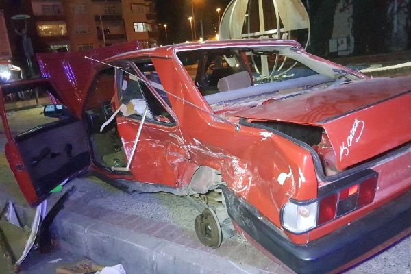 Samsun'da iki otomobil çarpıştı: 5 yaralı