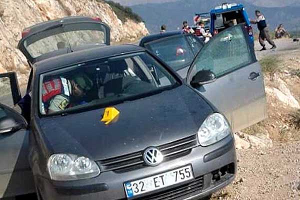 Uzman çavuş aracında intihar etti
