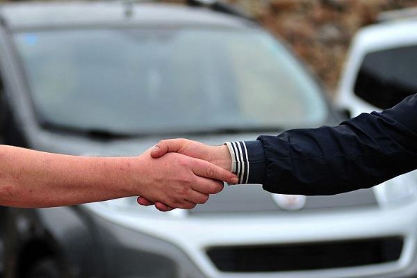 Aziz Koçal, İkinci el araç satışında dolandırıcılık yöntemlerine karşı uyardı