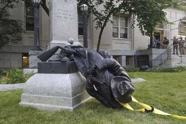 ABD’de olayların fitilini ateşleyen konfederasyon heykelleri neden kaldırılmalı?