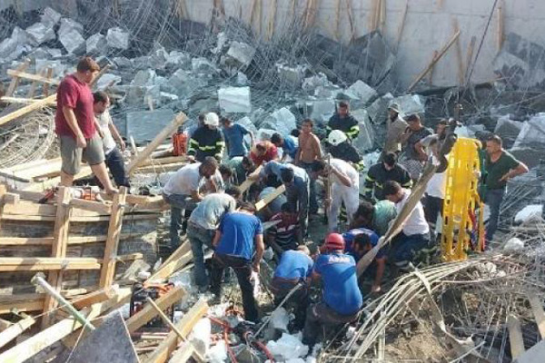 Hatay'da okul inşaatında göçük