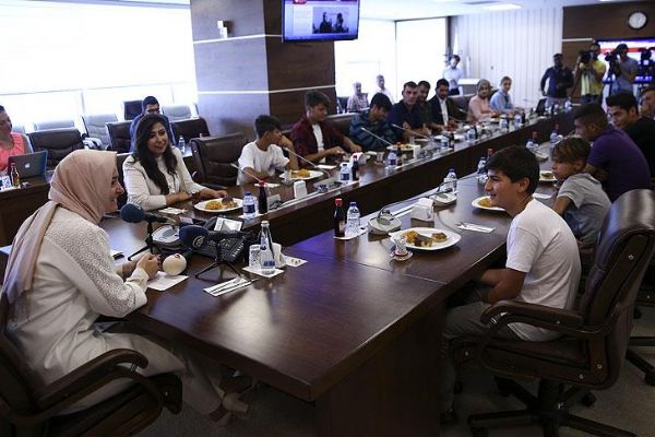 Çocuk evlerinde kalan çocuklar Bakan Fatma Betül Sayan Kaya'yı ziyaret etti